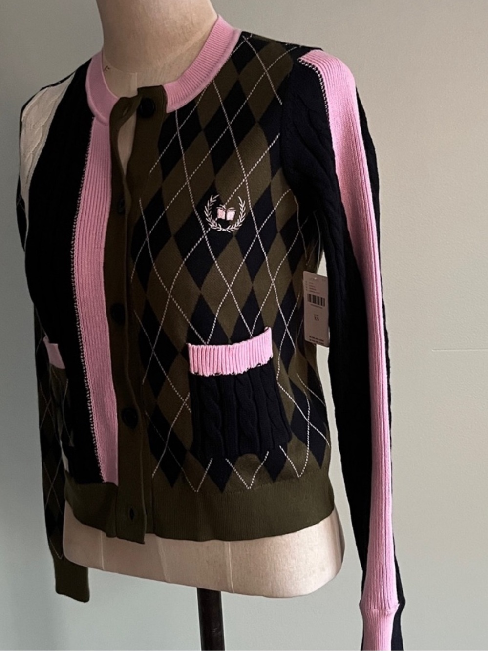 Maeve Olive, Black & Pink Argyle Knit Cardigan - Picture 4 of 9